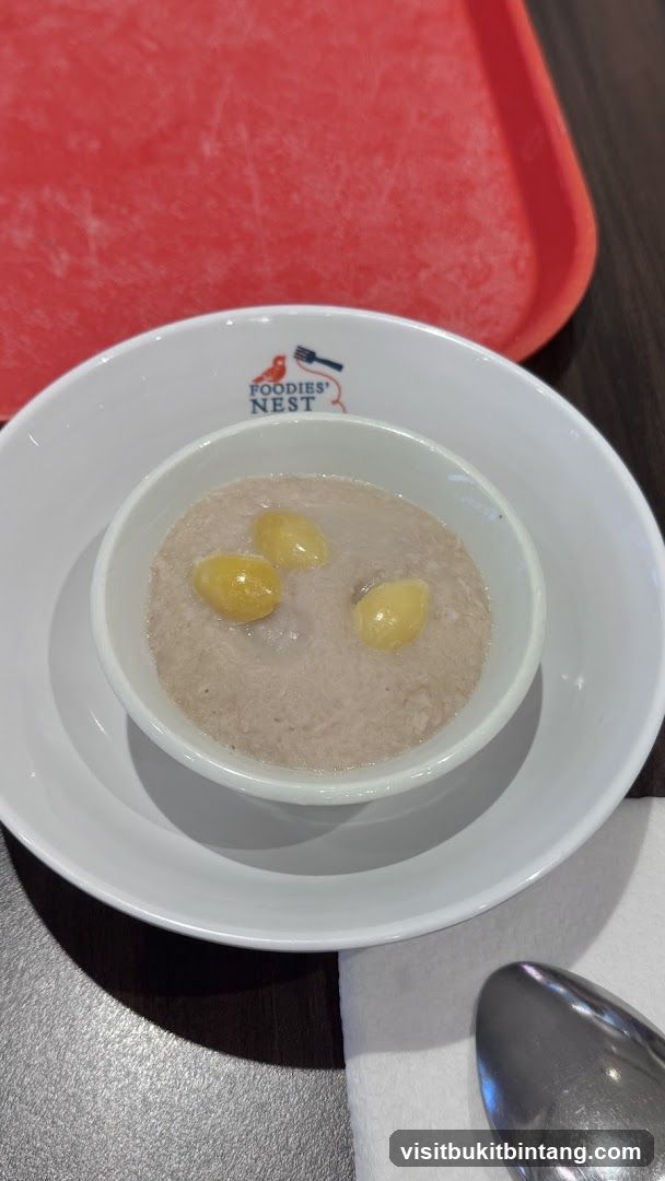 Dessert with Ginkgo Nuts