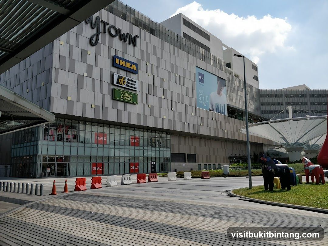 yTOWN Shopping Mall