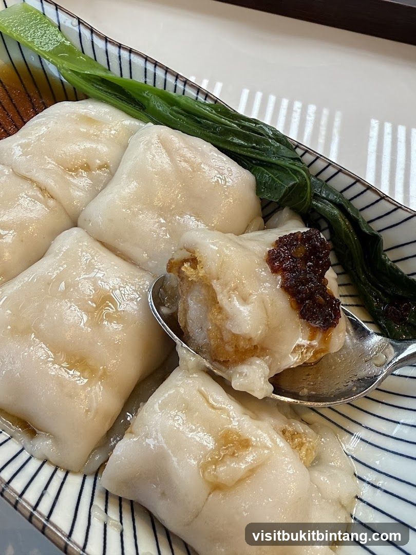 Steamed Rice Rolls with Toppings