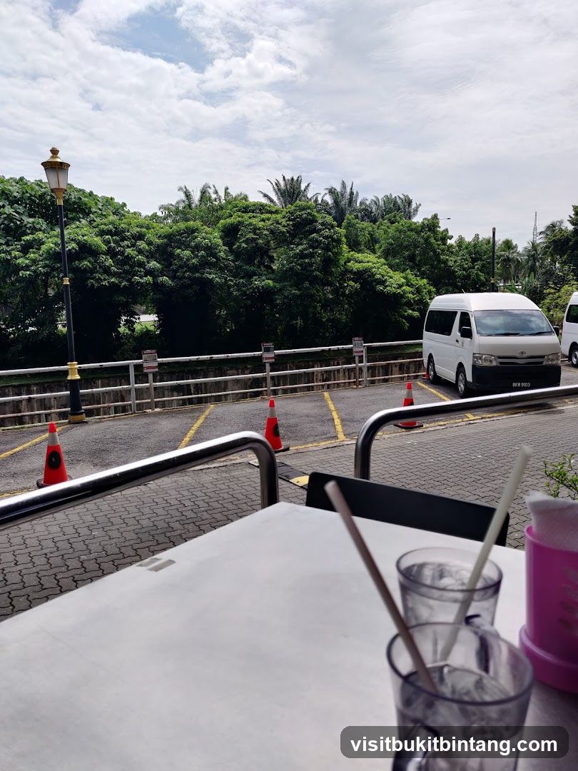 Outdoor seating area with drinks