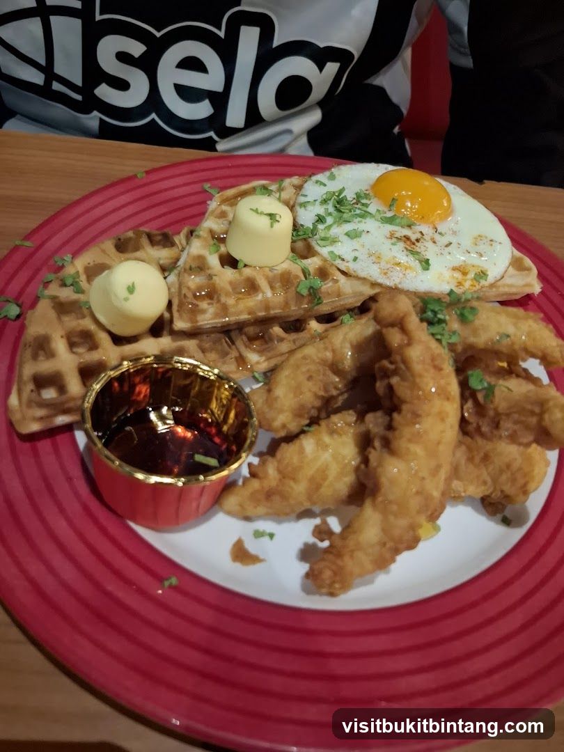 Waffles with Fried Chicken and Egg