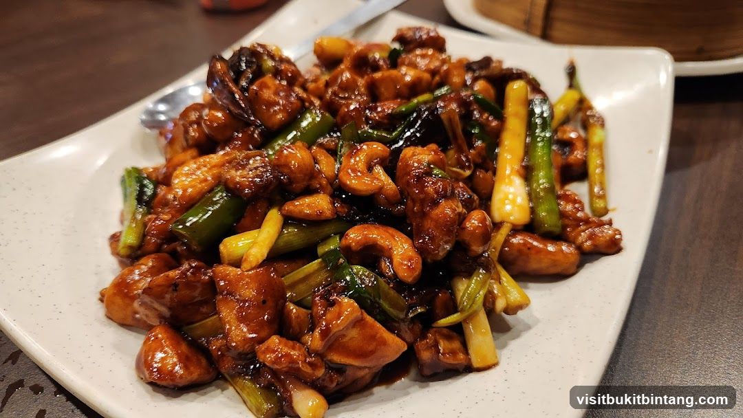 Chicken and Cashew Stir-fry