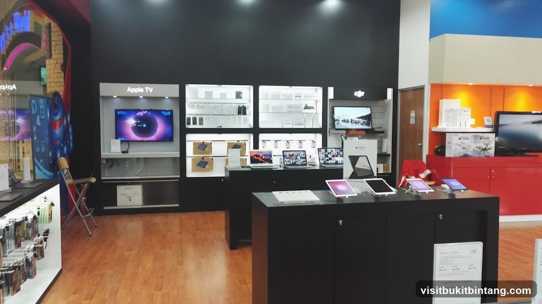Electronics Store Display