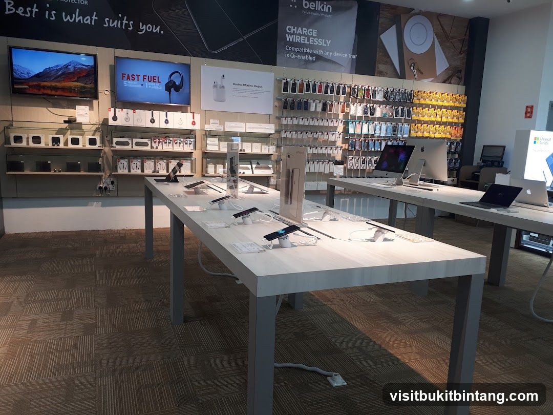 Electronics Store Display