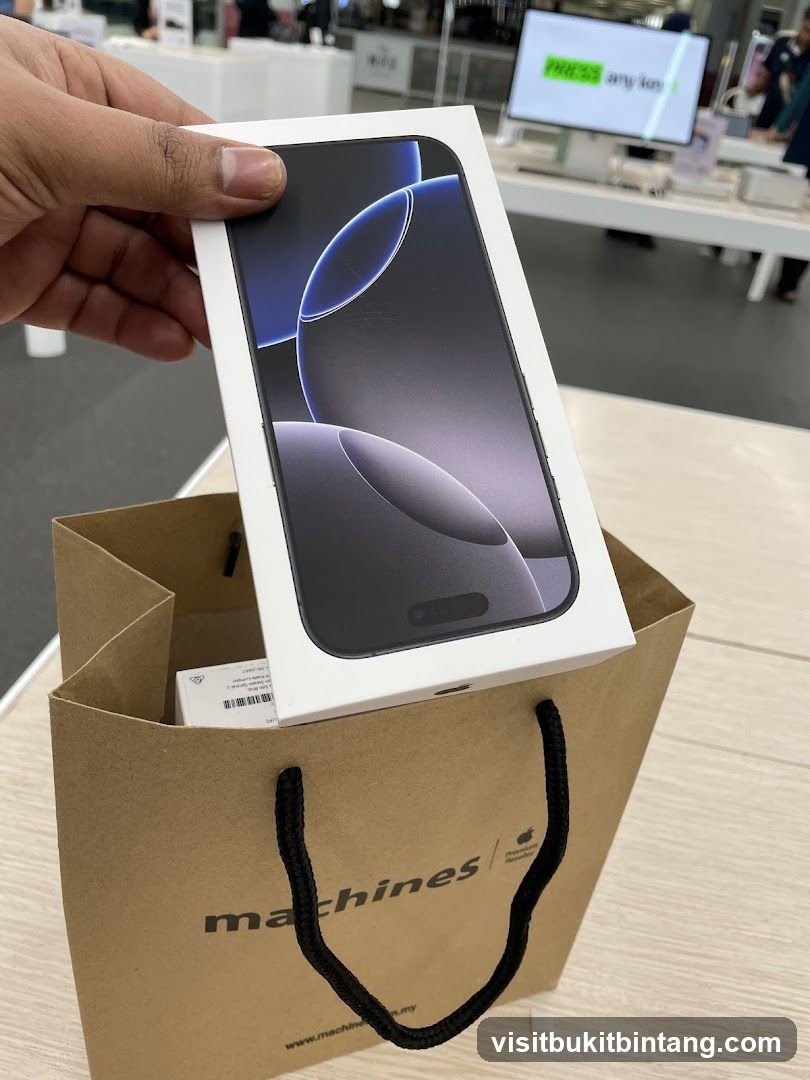 New iPhone Box and Shopping Bag
