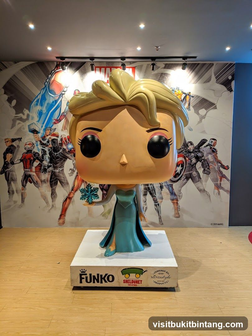 Giant Elsa Funko Pop Figure