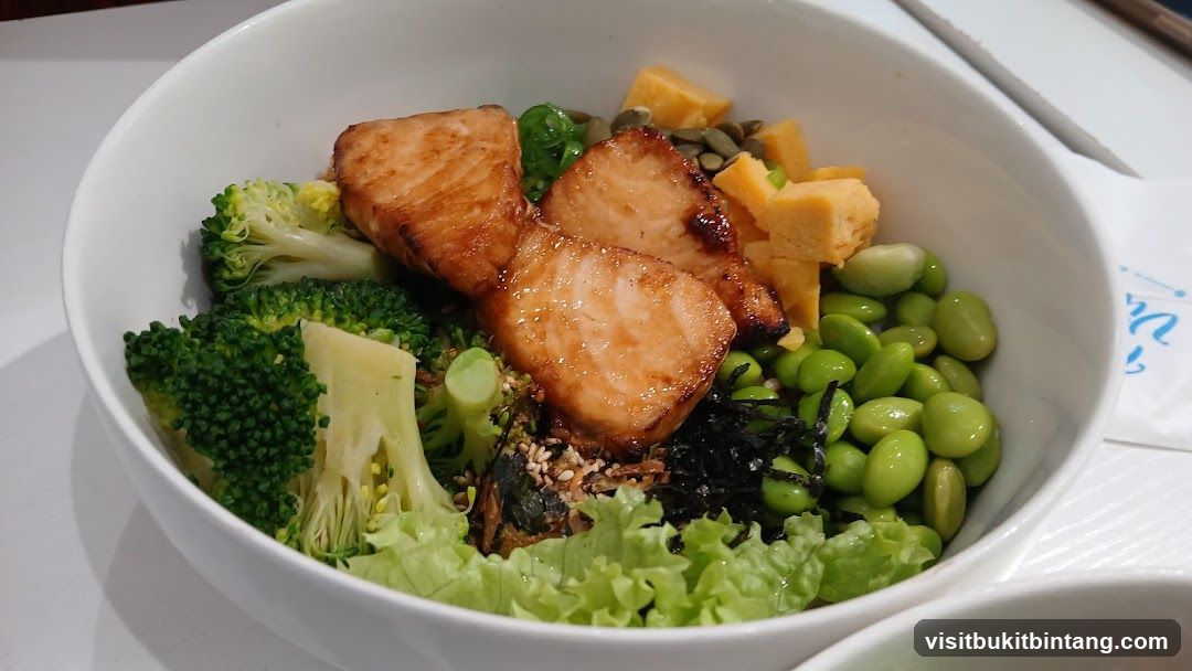 Salmon Poke Bowl