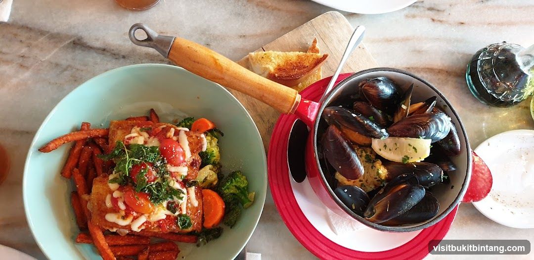 Mussels and Fish Dish