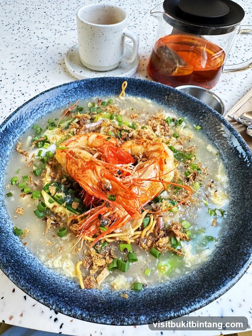 Shrimp Noodles with Tea