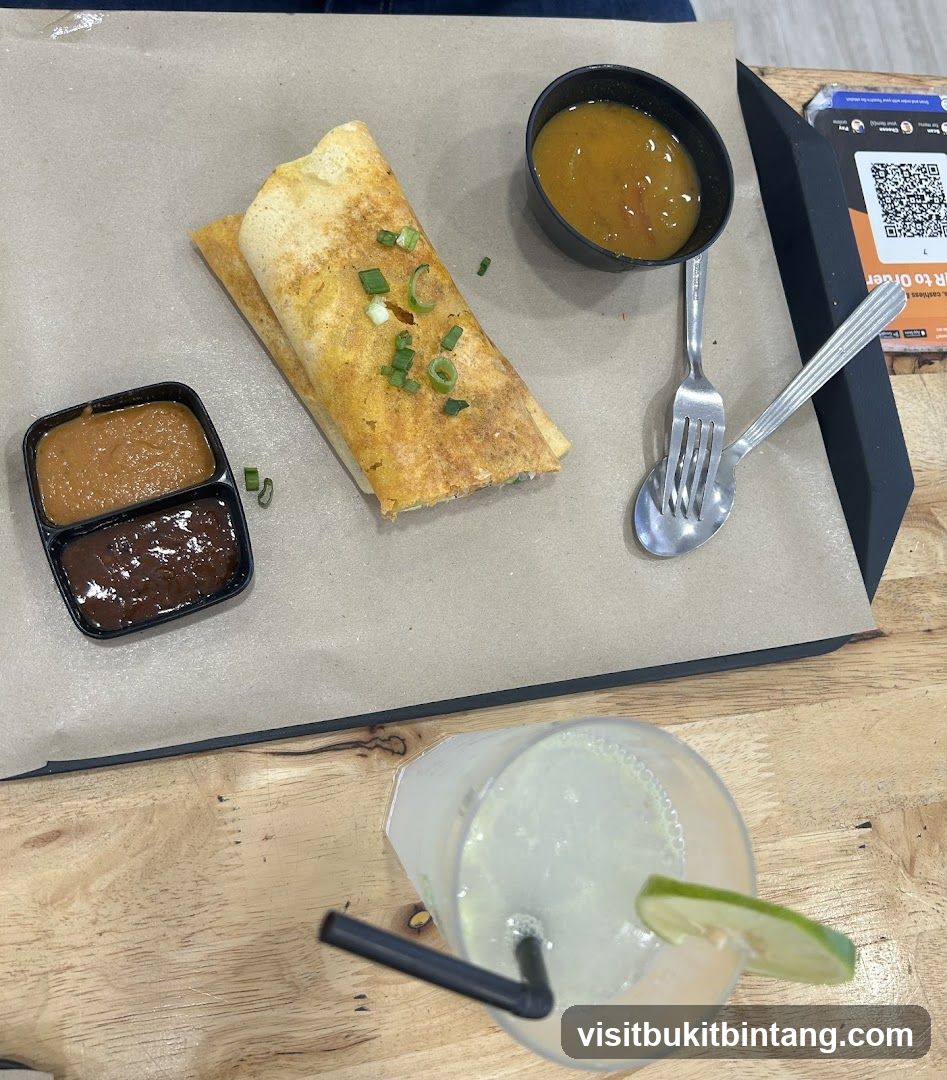 Dosa with Chutney and Drink