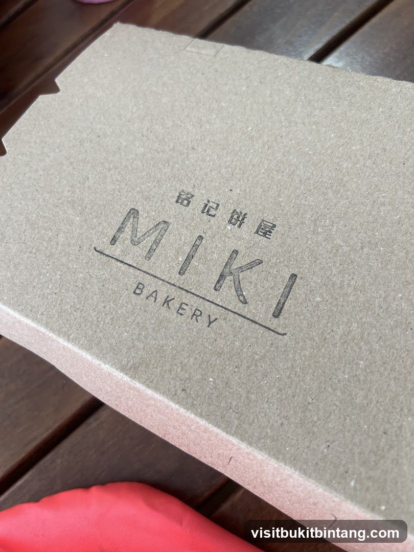 Miki Bakery Box