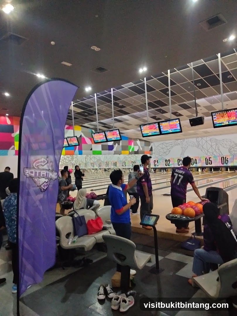 Bowling Alley with Players