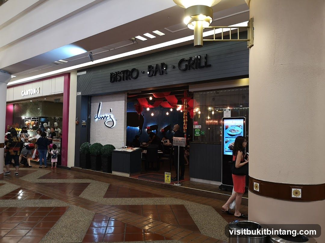 Dave's Bistro • Bar & Grill