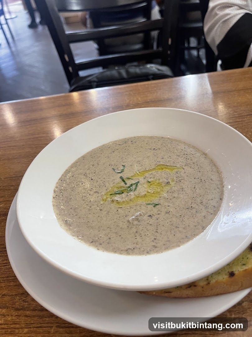 Mushroom Soup with Garlic Bread