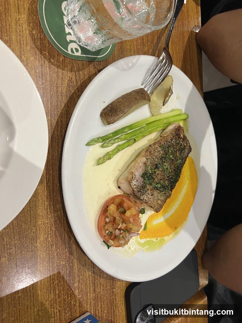 Fish dish with vegetables