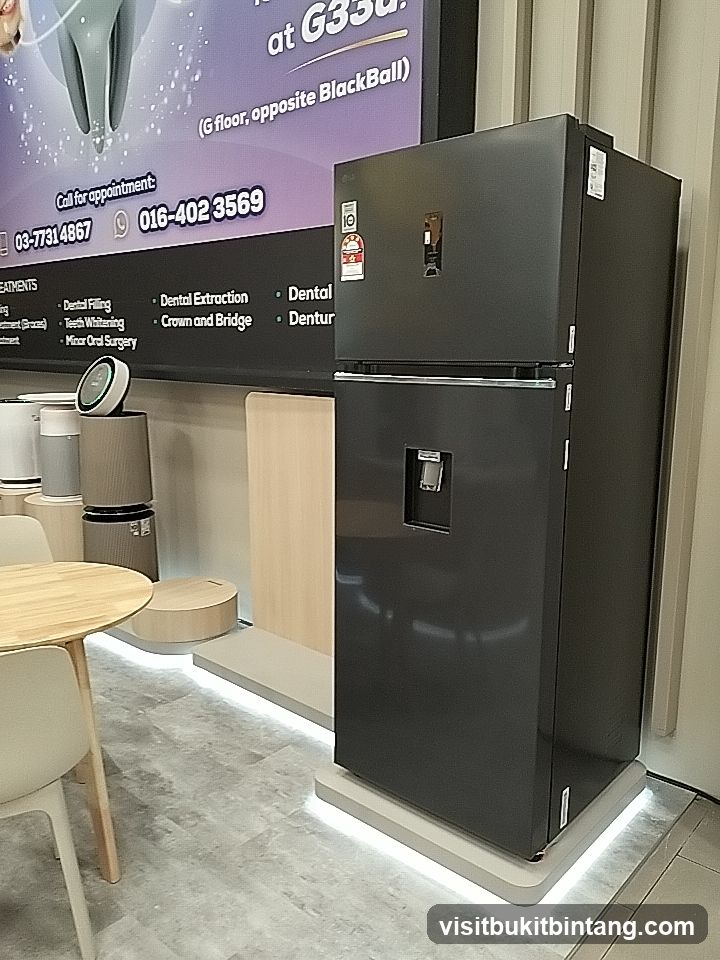 LG Refrigerator Display