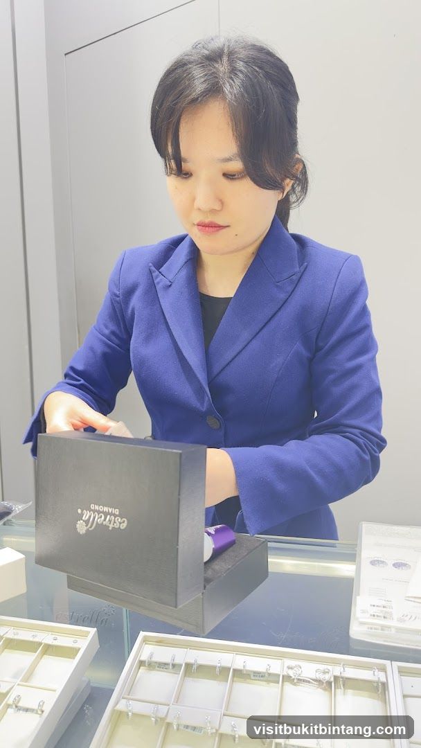 Jewelry Store Employee