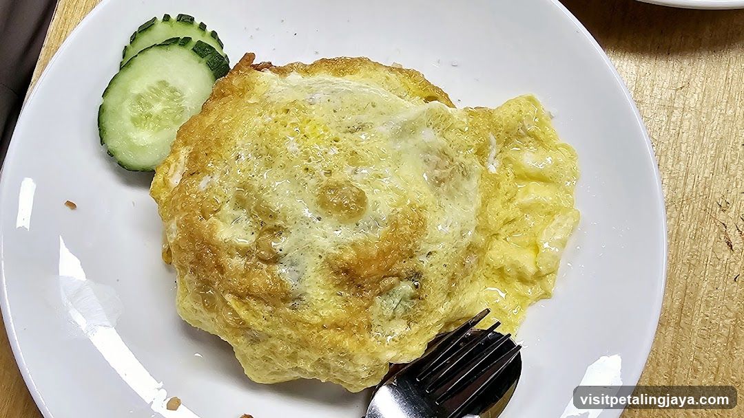 Omelette with Cucumber Slices