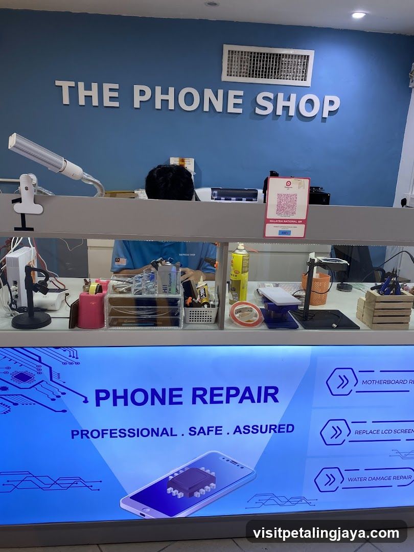 The Phone Shop @ The Curve