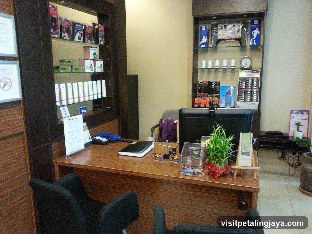 Beauty Salon Reception Desk