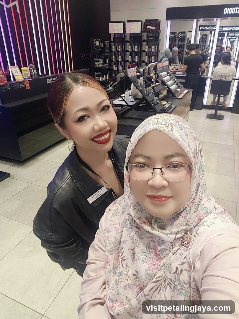 Selfie in Beauty Store