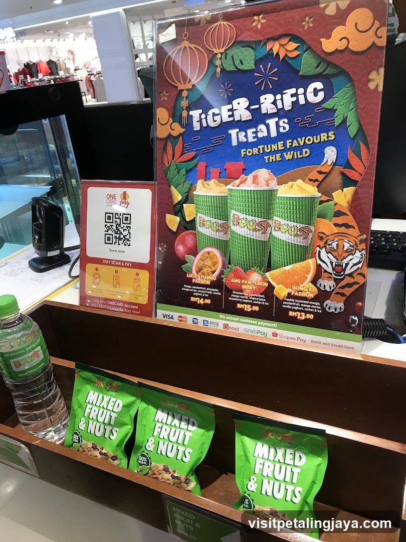Tiger-Rific Treats Display
