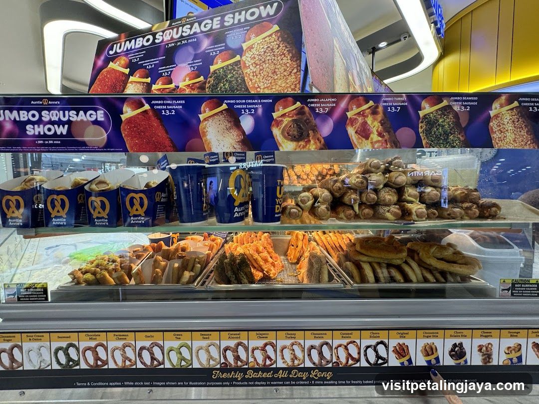 Aurora's Bakery Display Case