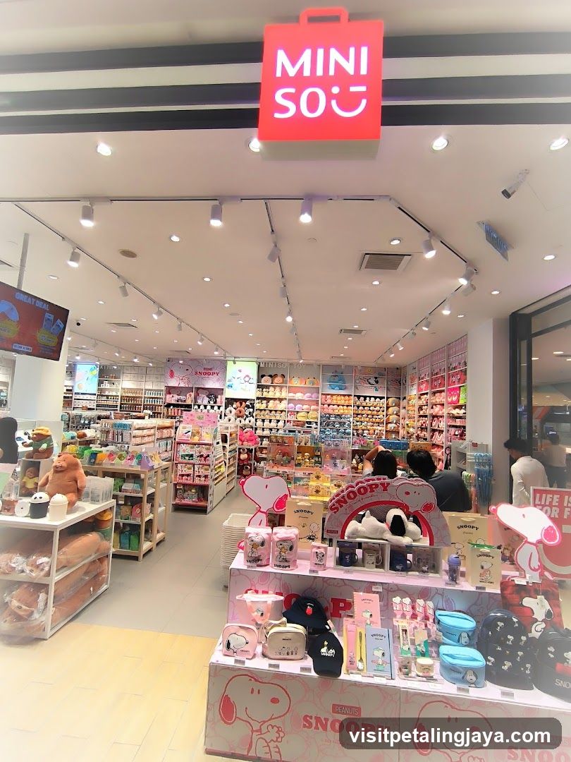 MINISO Store Interior
