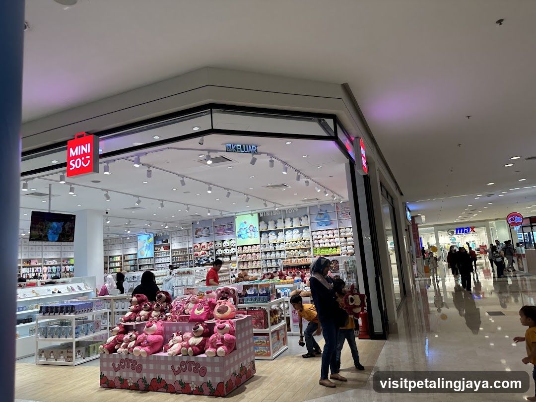 Miniso @ The Curve