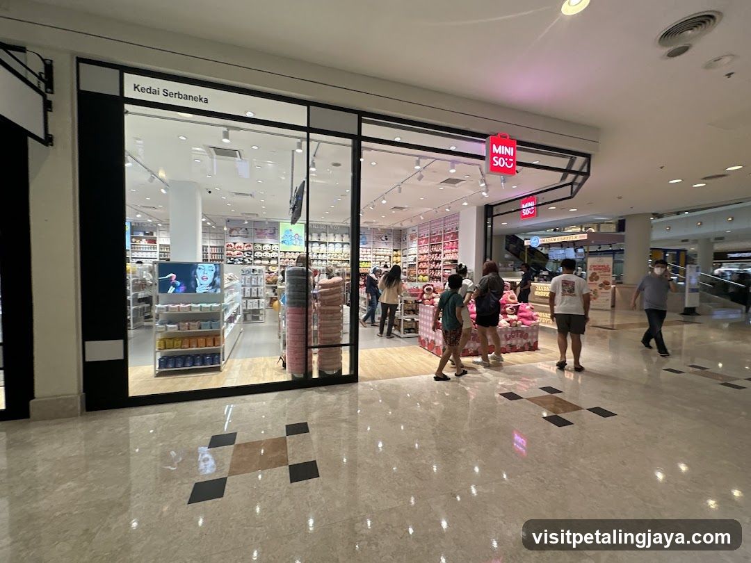 Miniso @ The Curve