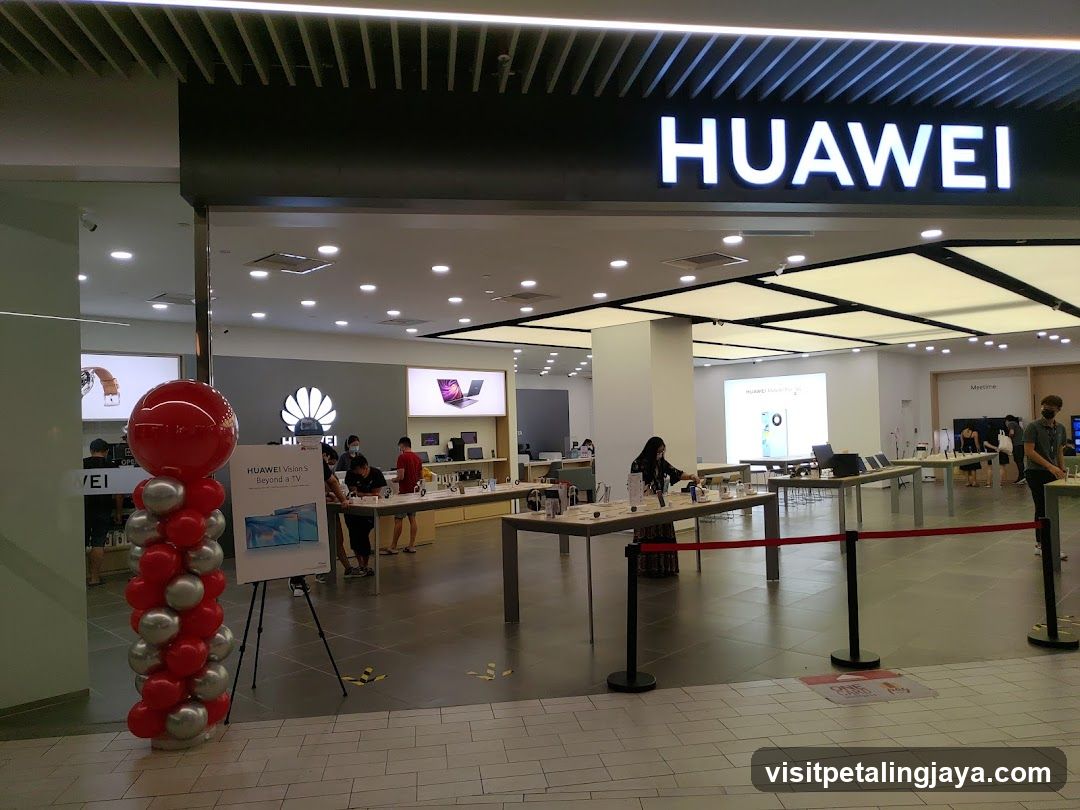 Live It Up Homestore Malaysia @ 1 Utama