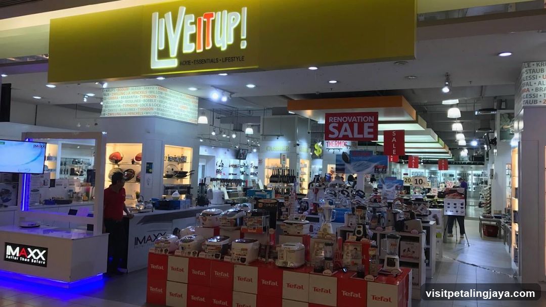 LIVE IT UP Store Interior