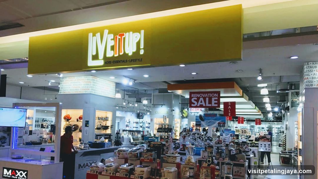 LIVE IT UP! Store Interior