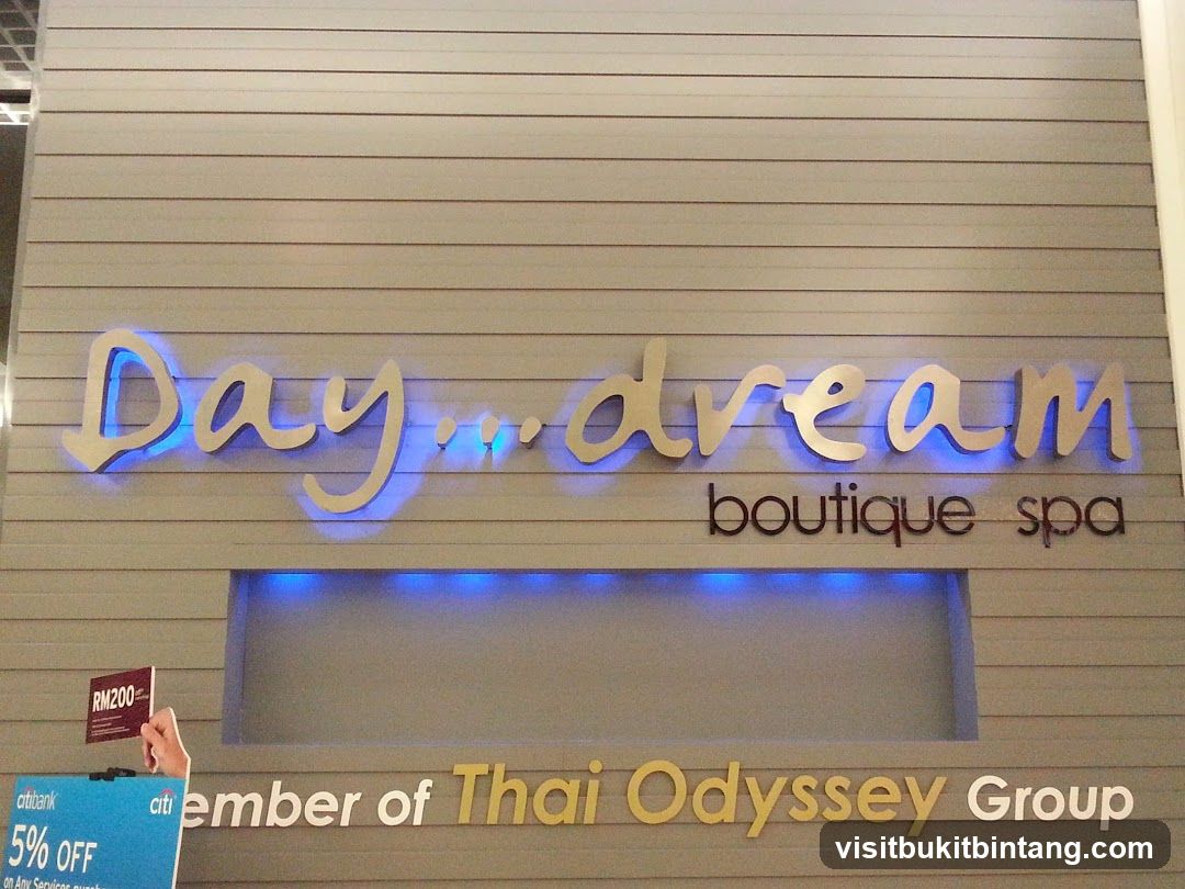 Daydream Boutique Spa Signage