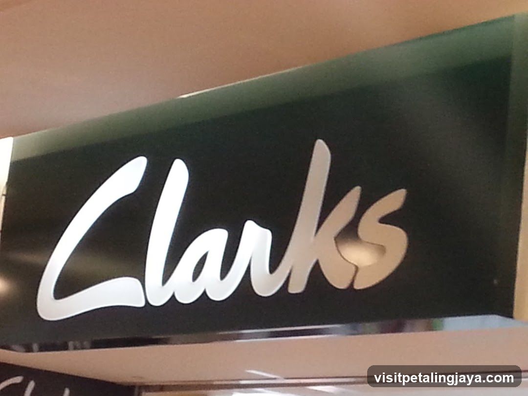 Clarks @ One Utama