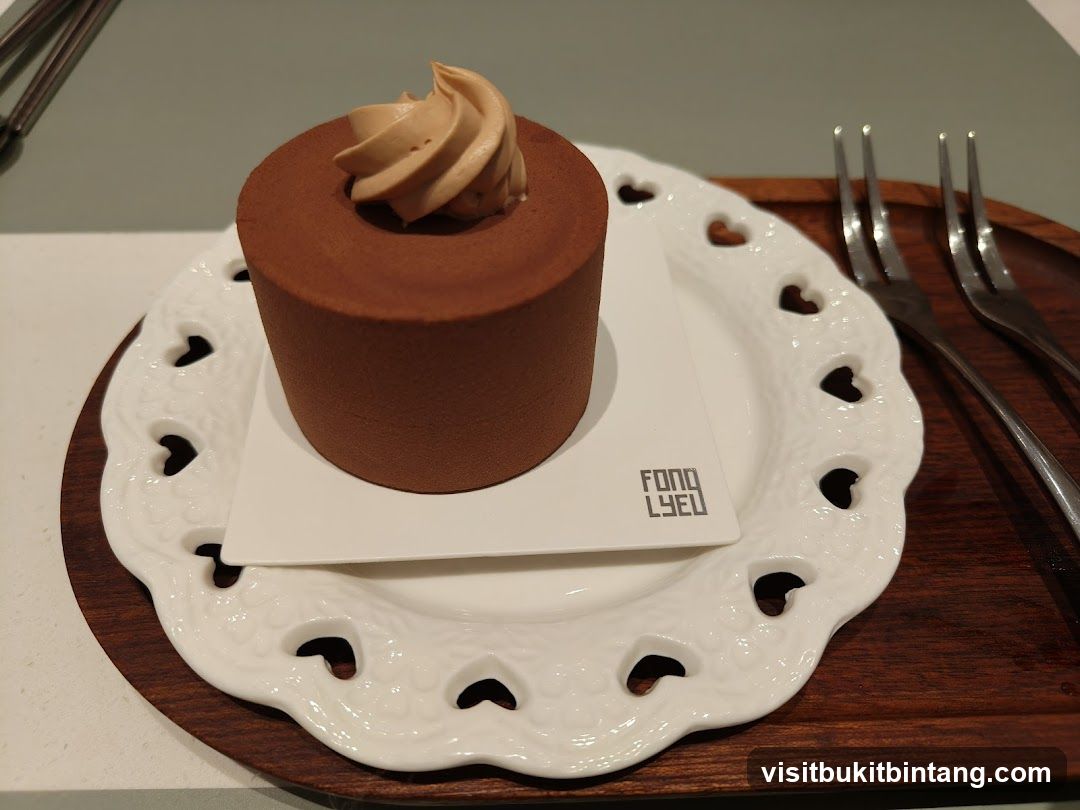 Chocolate Mousse Cake