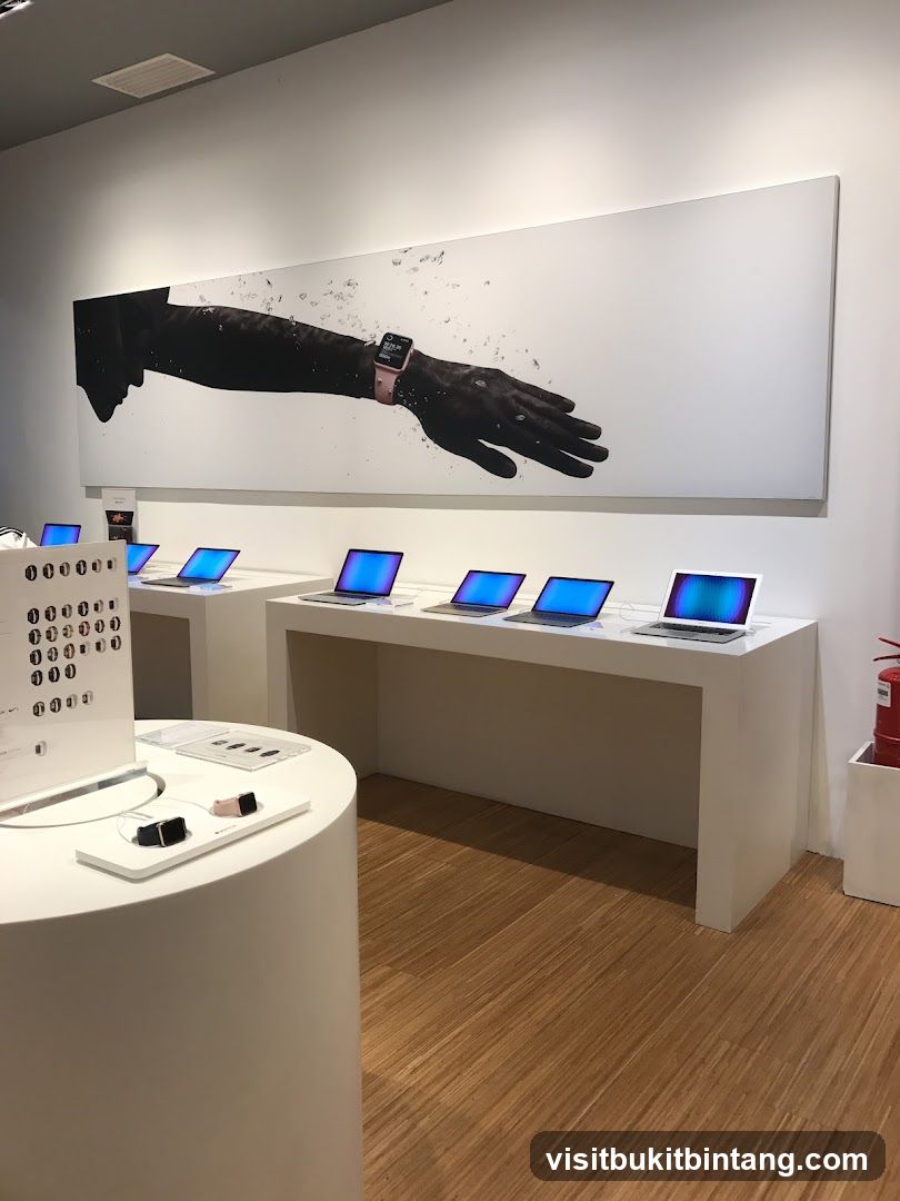 Apple Store Display