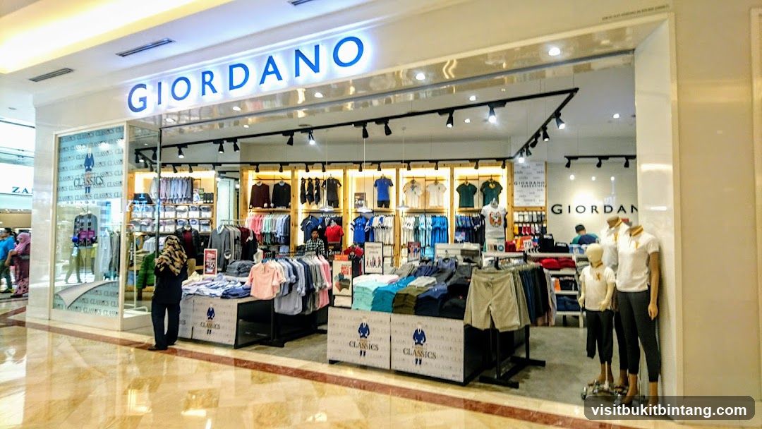Giordano Storefront
