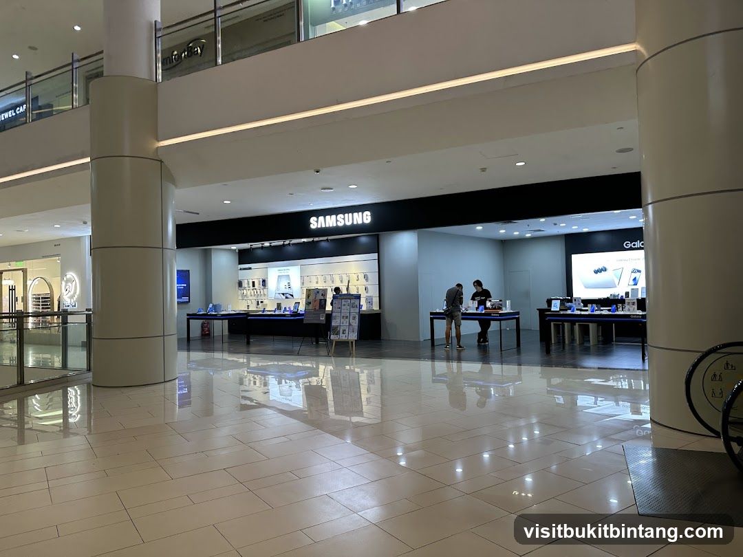 Samsung Store, Gurney Paragon