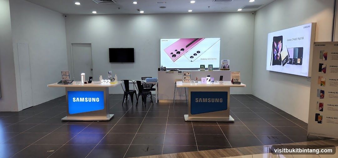 Samsung Store Interior