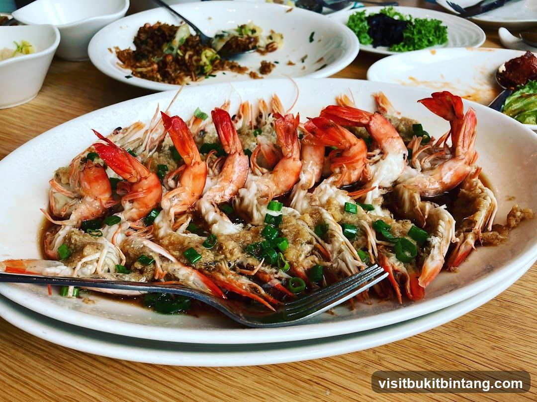 Steamed Prawns with Garlic and Scallions
