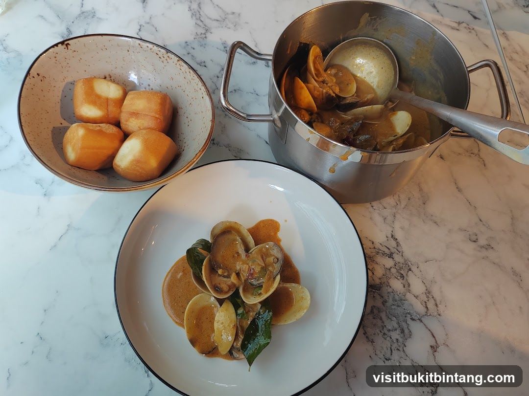 Clams and Fried Buns