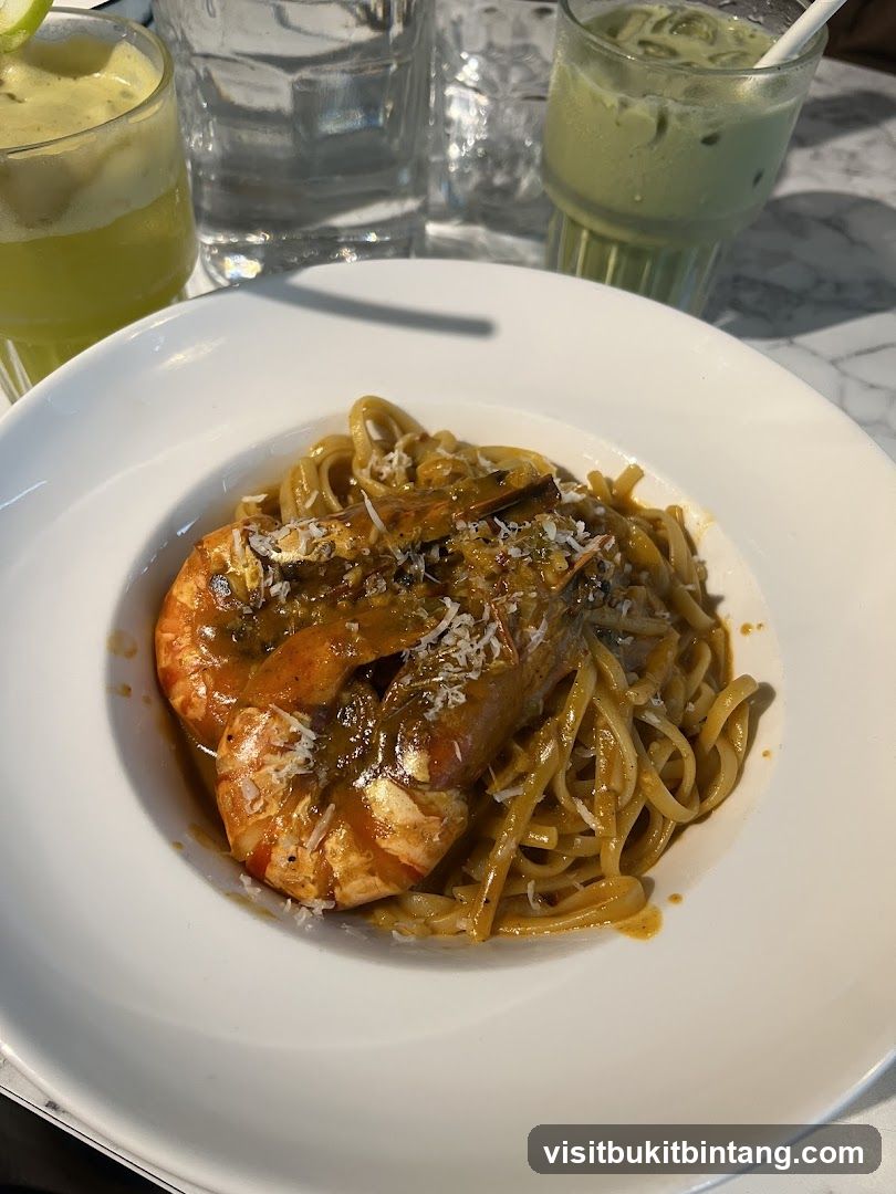Shrimp Pasta and Drinks
