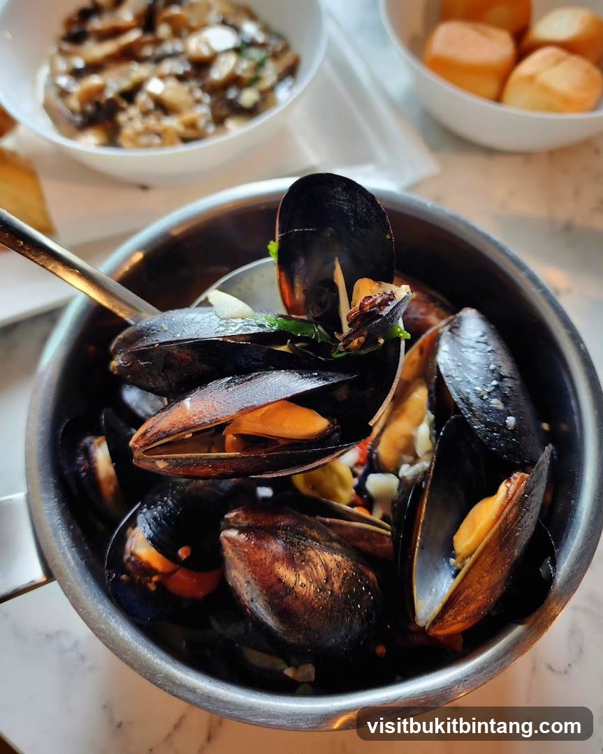 Steamed Mussels
