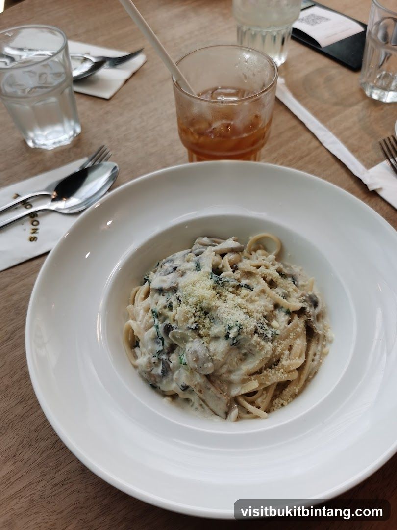 Creamy Mushroom Pasta