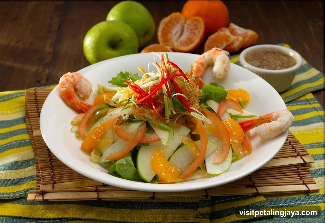 Fruit and Shrimp Salad