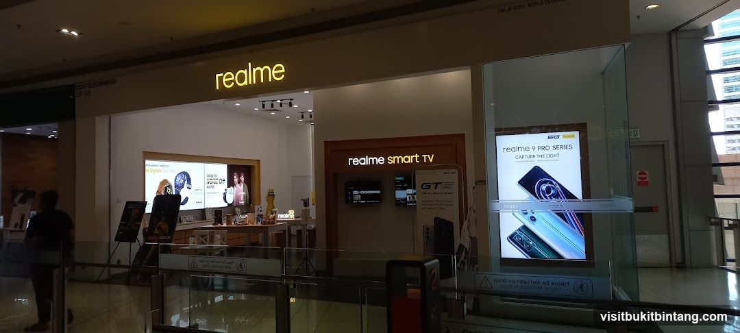 realme NU Sentral Experience Store