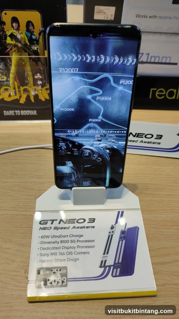 Realme GT Neo 3 Smartphone Display