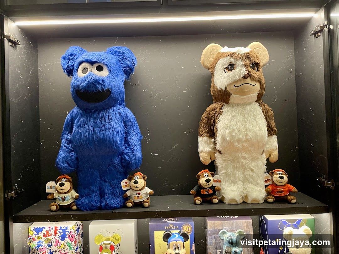Disney Character Plush Display