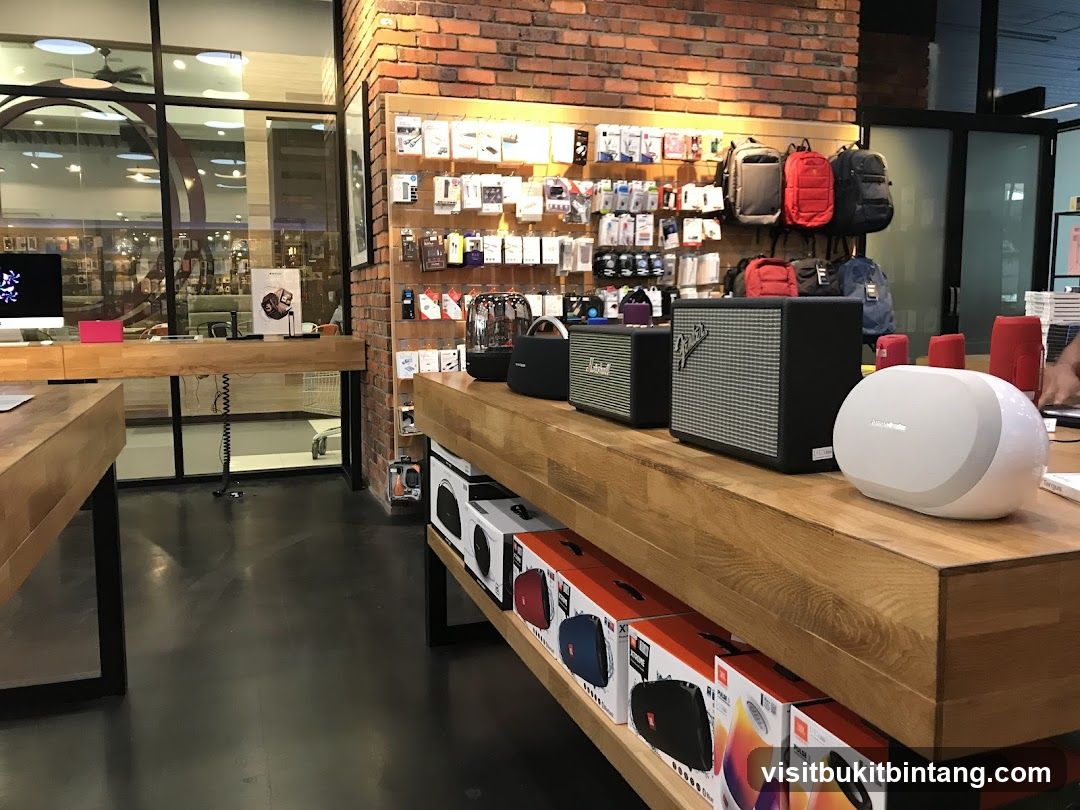 Electronics Store Display